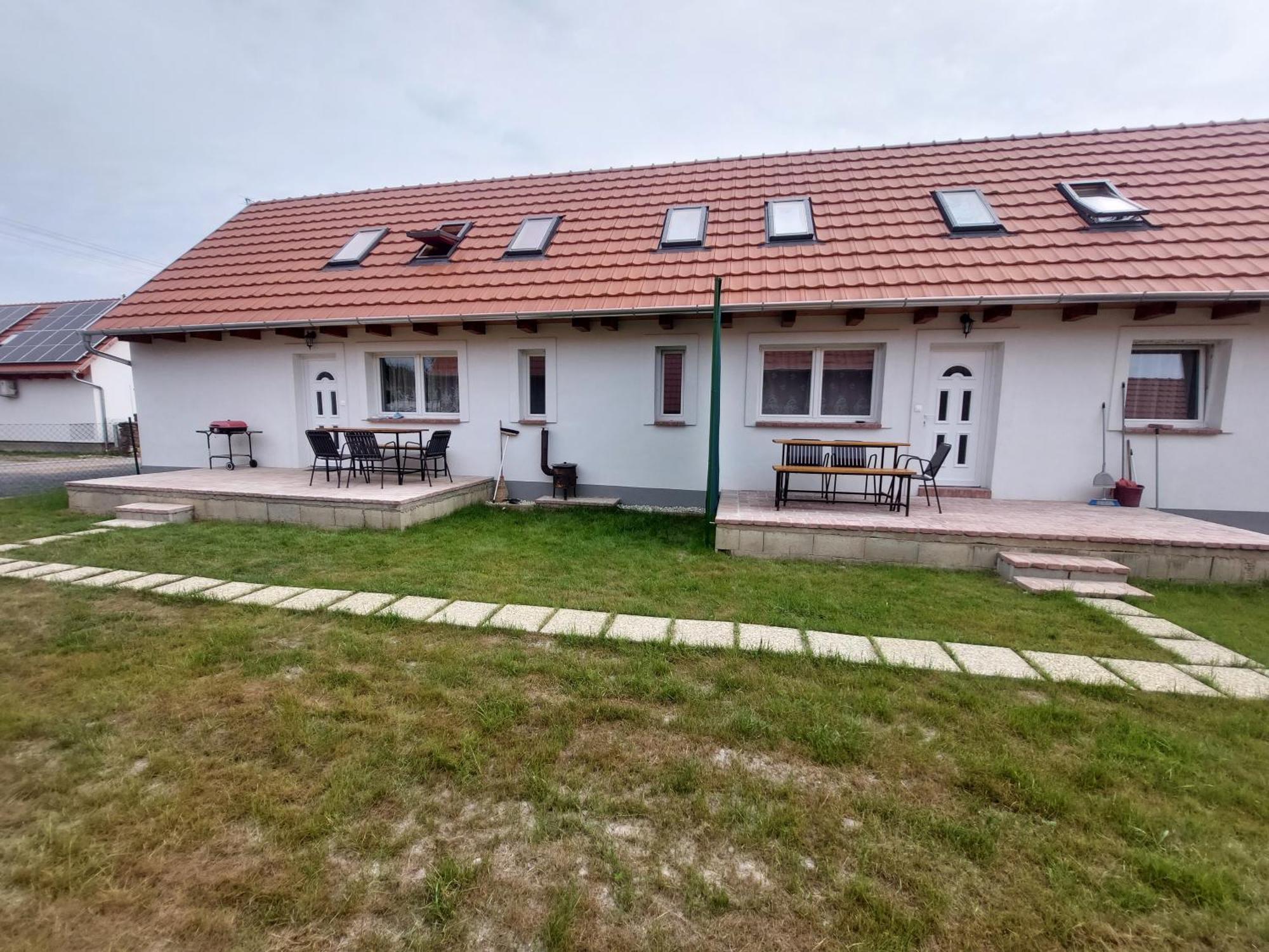 Orban Nyaralohaz Villa Kovagoors Eksteriør bilde
